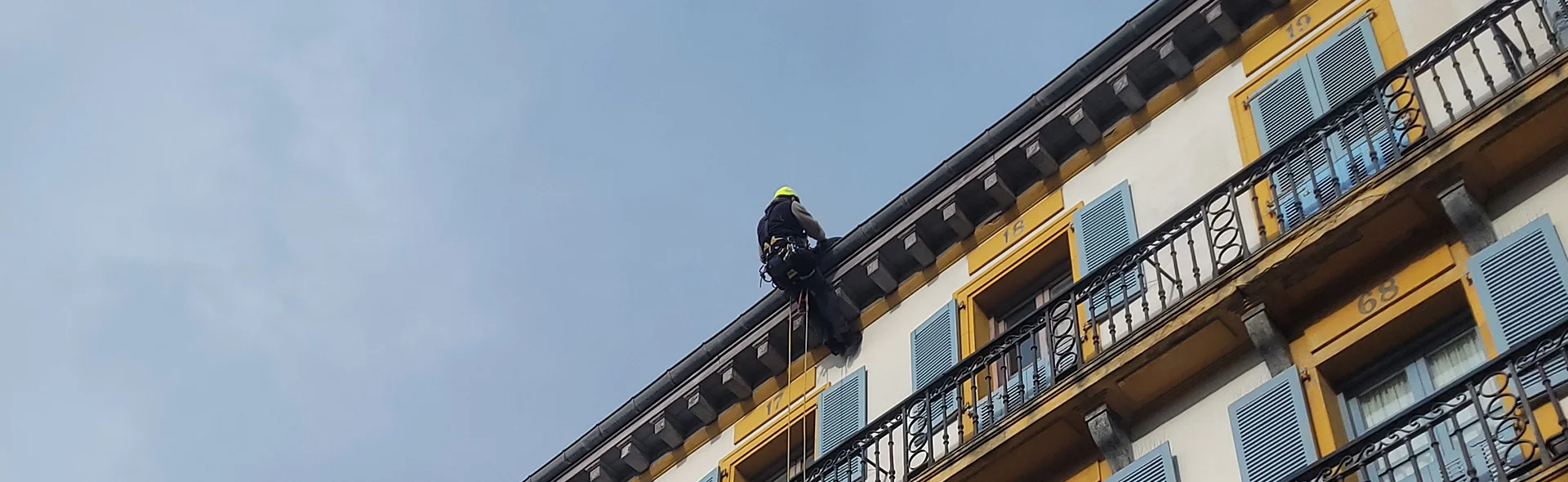 Empresa de trabajos verticales en Guipúzcoa